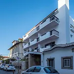 Bay Terrace I *