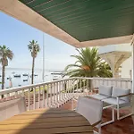 Bay Terrace I Apartment