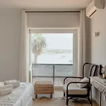 Bay Terrace I Apartment *