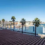 Bay Terrace I Apartment *