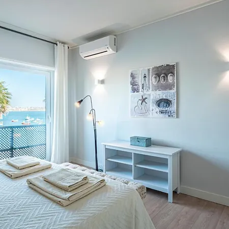 Bay Terrace I *