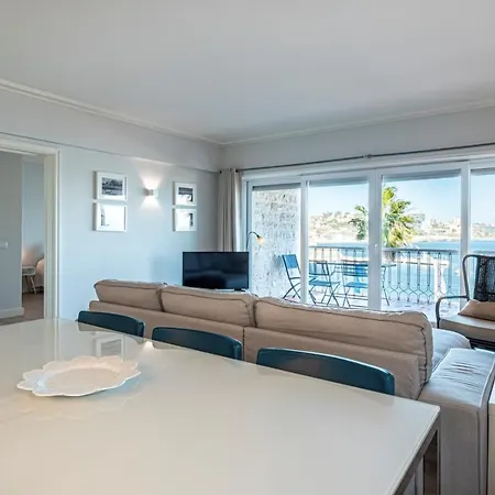 Bay Terrace I Apartment
