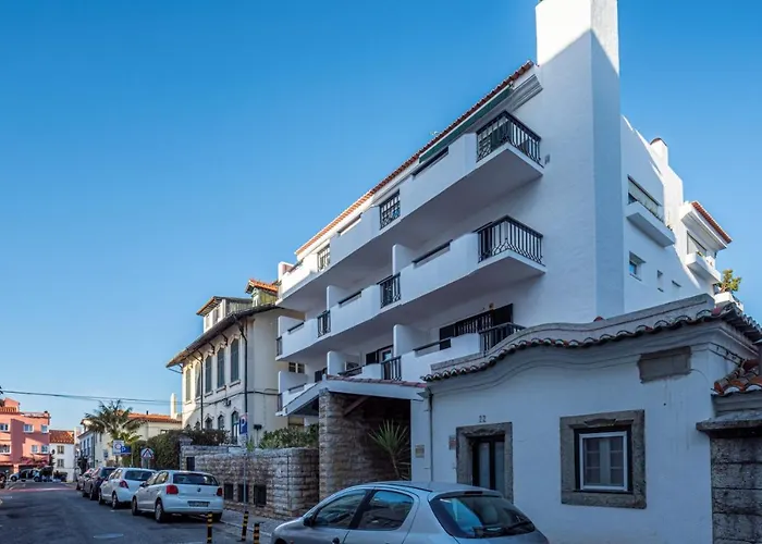 Bay Terrace I *