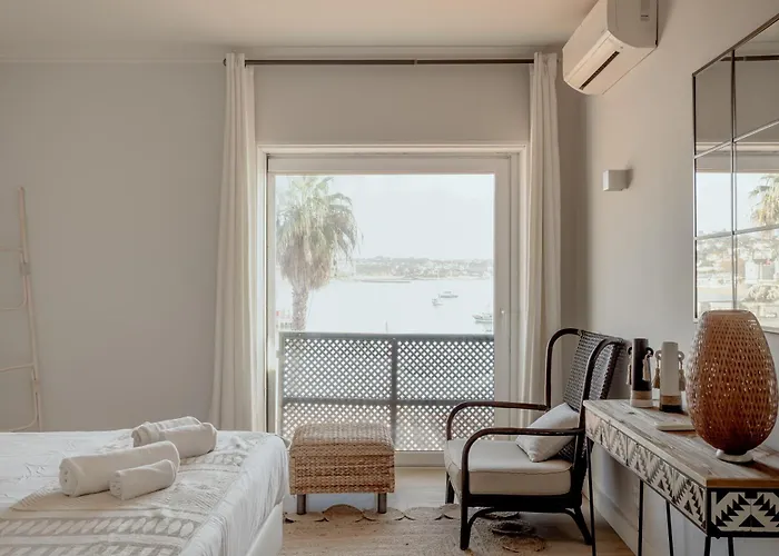 Bay Terrace I Apartamento *