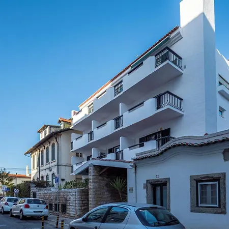 Bay Terrace I *